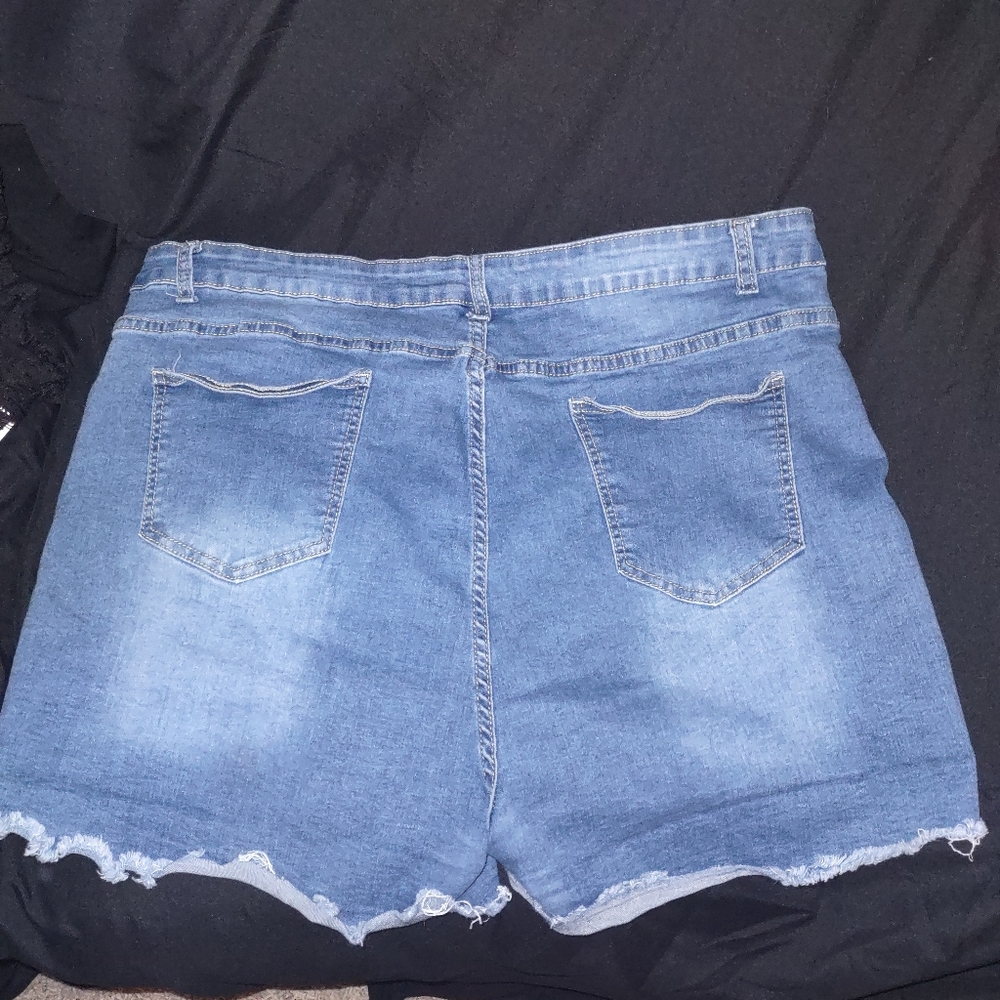 Stress jean shorts size 3x